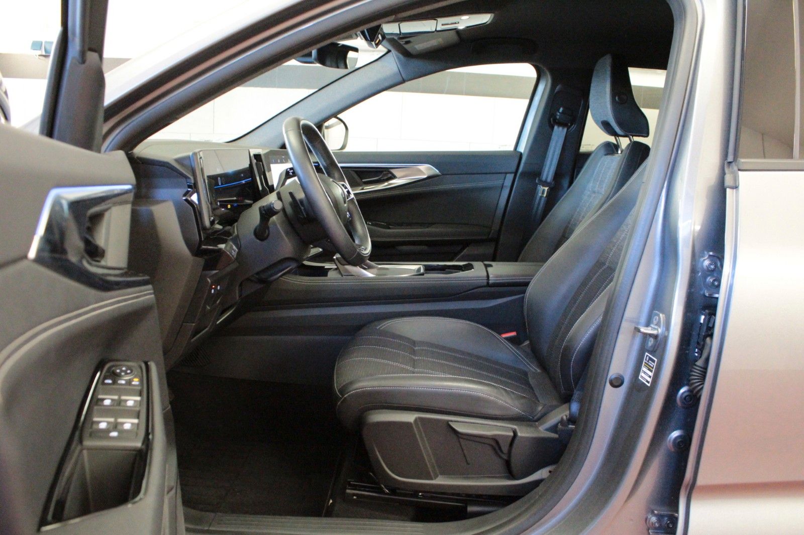 Fahrzeugabbildung Renault Austral Mild Hybrid 160 Techno Automatik*15146*