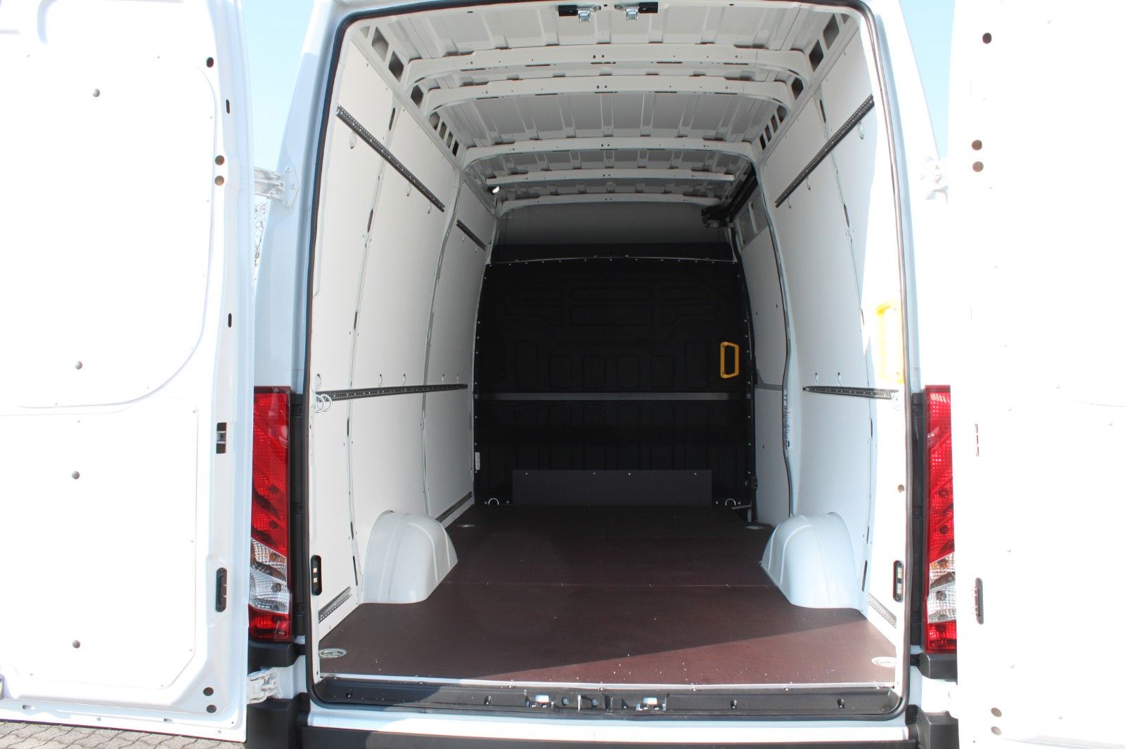 Fahrzeugabbildung Iveco 35S14 KaWa