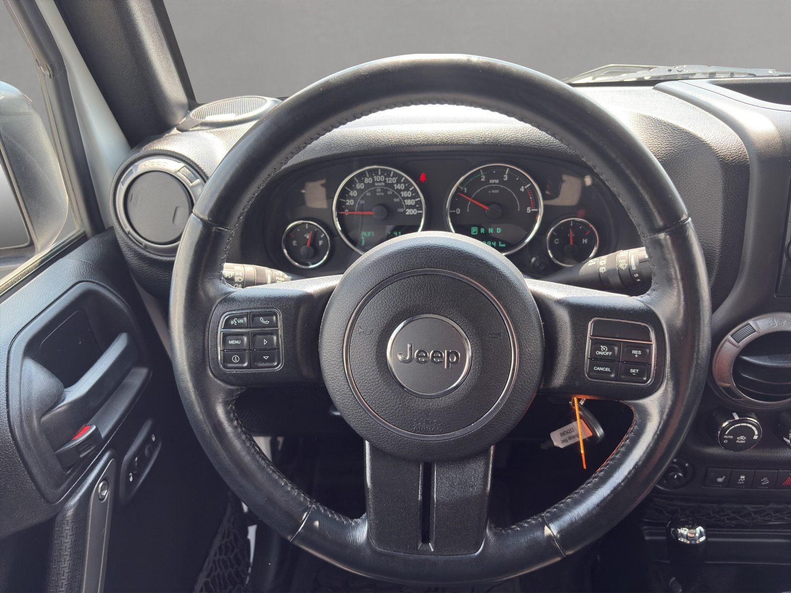 Fahrzeugabbildung Jeep Wrangler 2.8 CRD Aut. Unlimited/HARDTOP/SHZ/AHK/