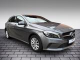 Mercedes-Benz A 180 CDI BlueEfficiency SZH/TOTW/NAVI - Mercedes-Benz A 180 mit Diesel-Antrieb