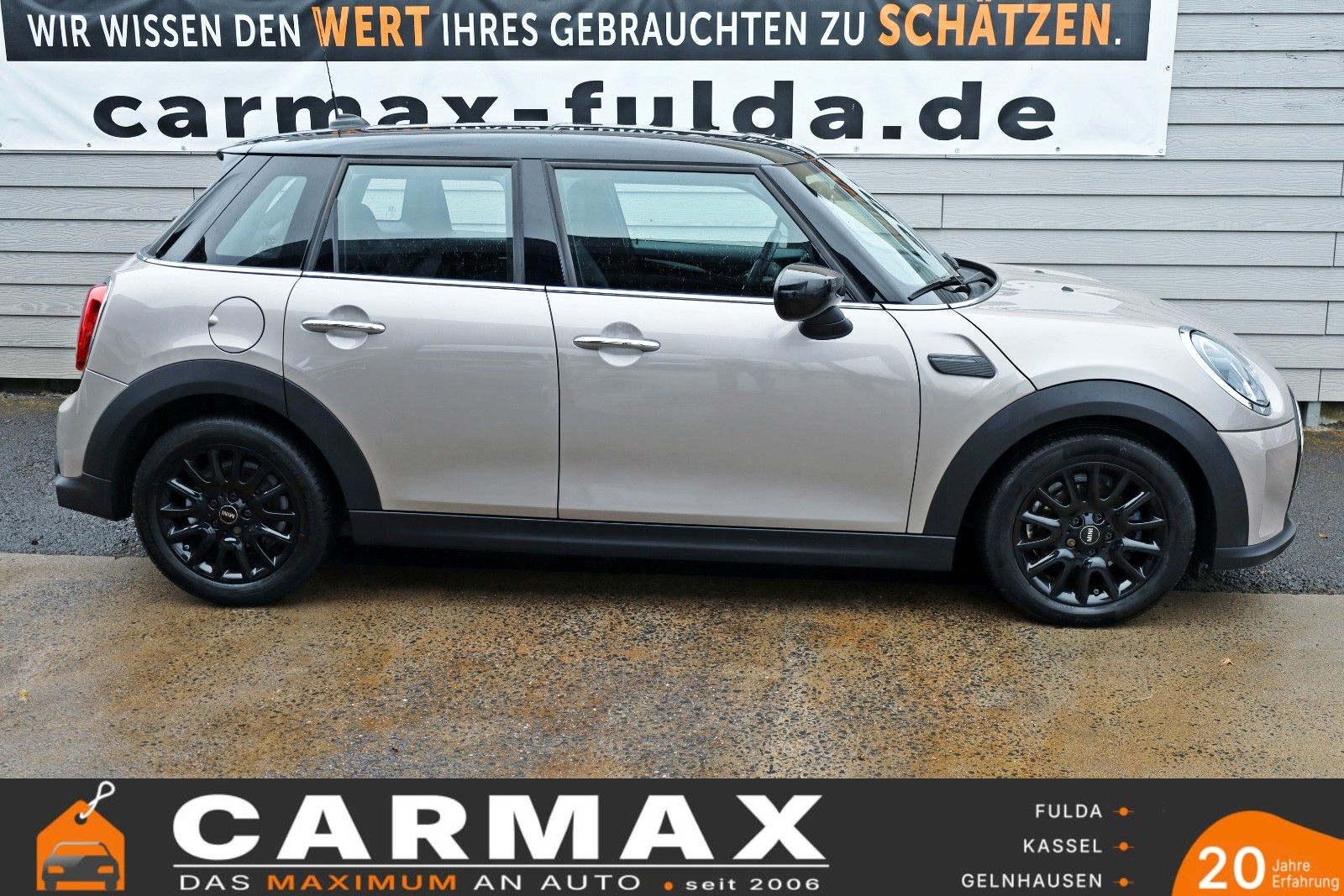 Fahrzeugabbildung MINI COOPER Mini 5-trg,Leder,Navi,Panorama,LED