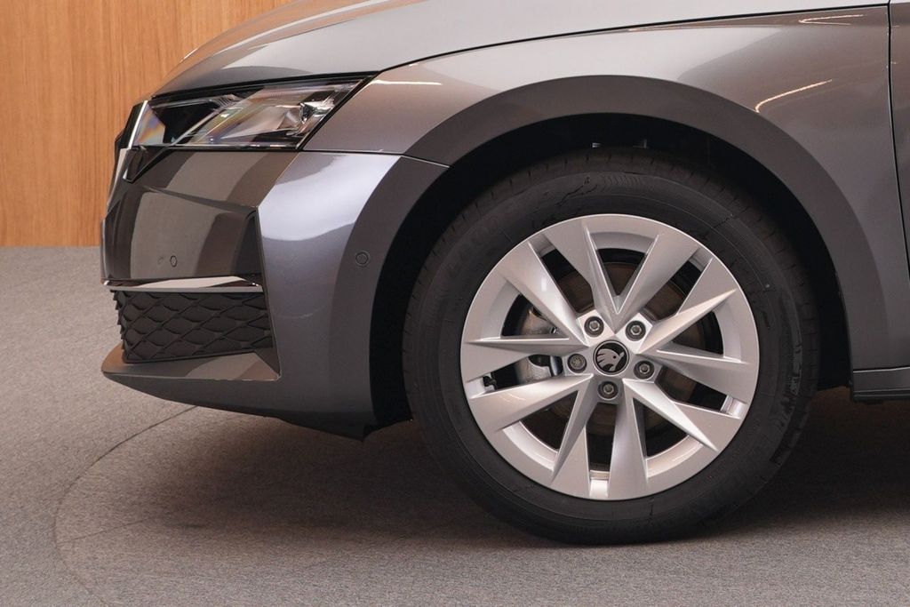 ŠKODA Octavia Octavia Combi 1.5 TSI mHEV 110 kW Selection – Bild 9 von 13