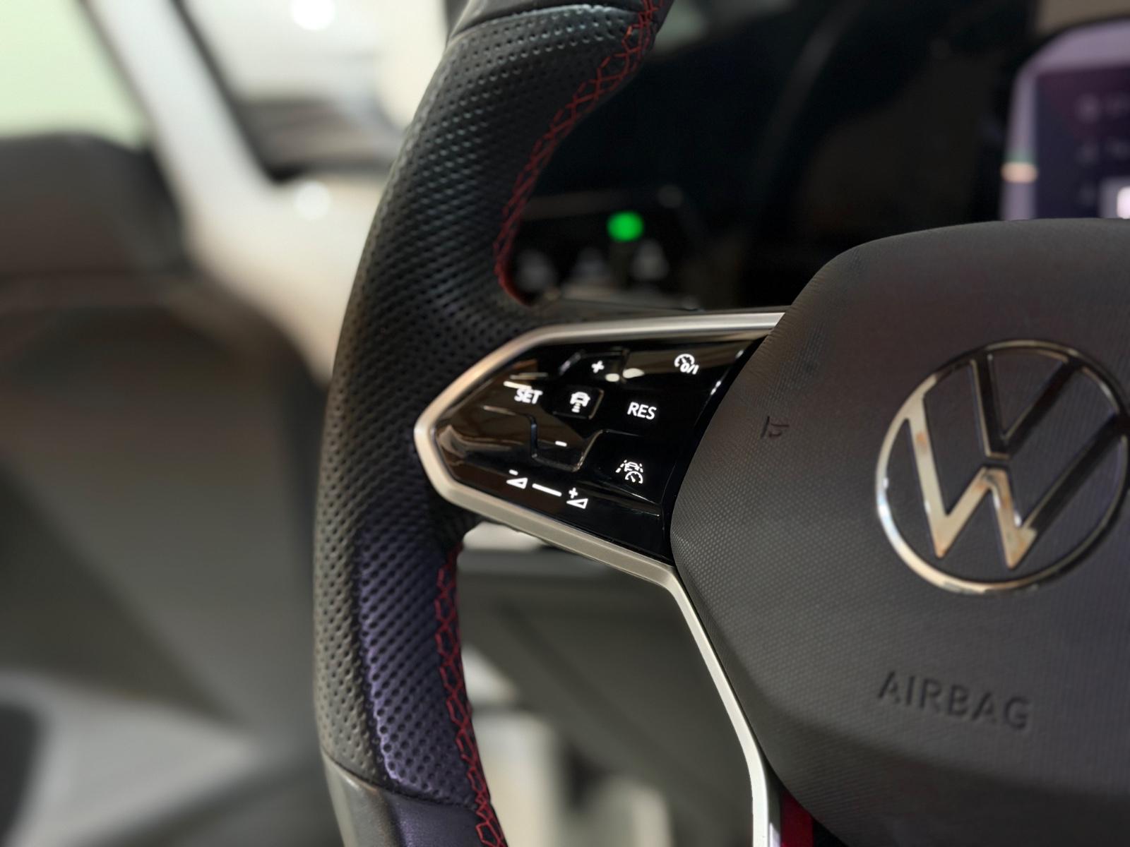 Volkswagen Golf VIII Lim. GTI/KAMERA/LED/SHZ/LHZ/CARPLAY, миниатюра 15
