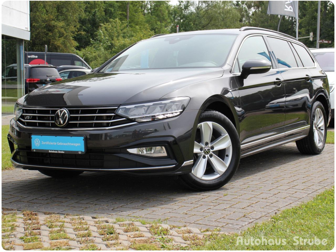 Volkswagen Passat Variant Business R-LINE 2.0 TSI DSG foto 2