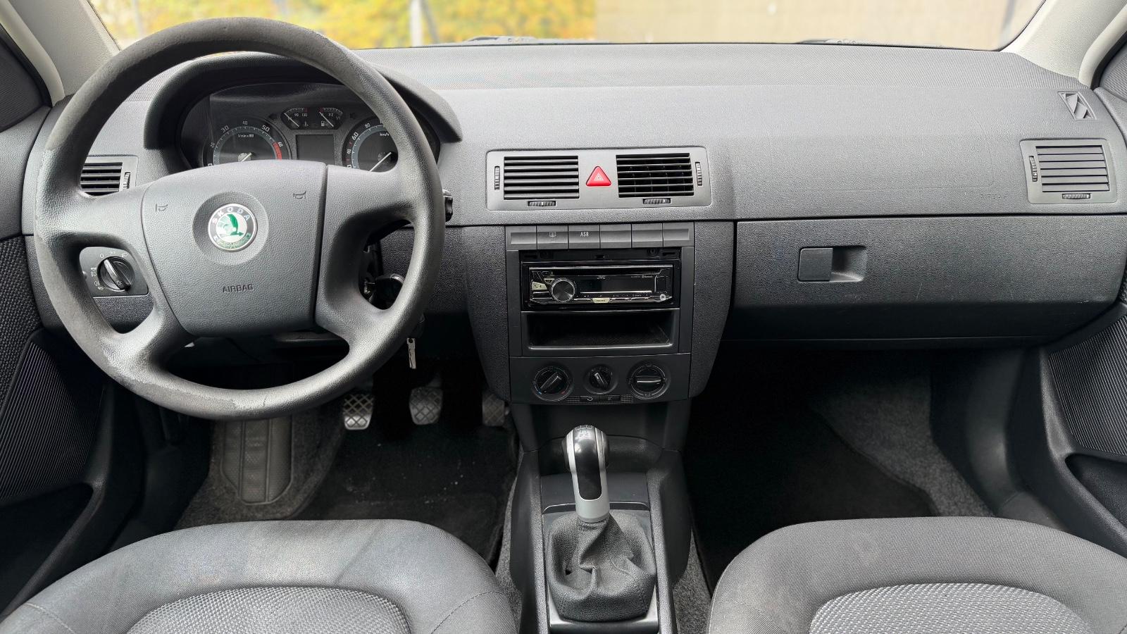 Skoda Fabia 2007 — photo 12