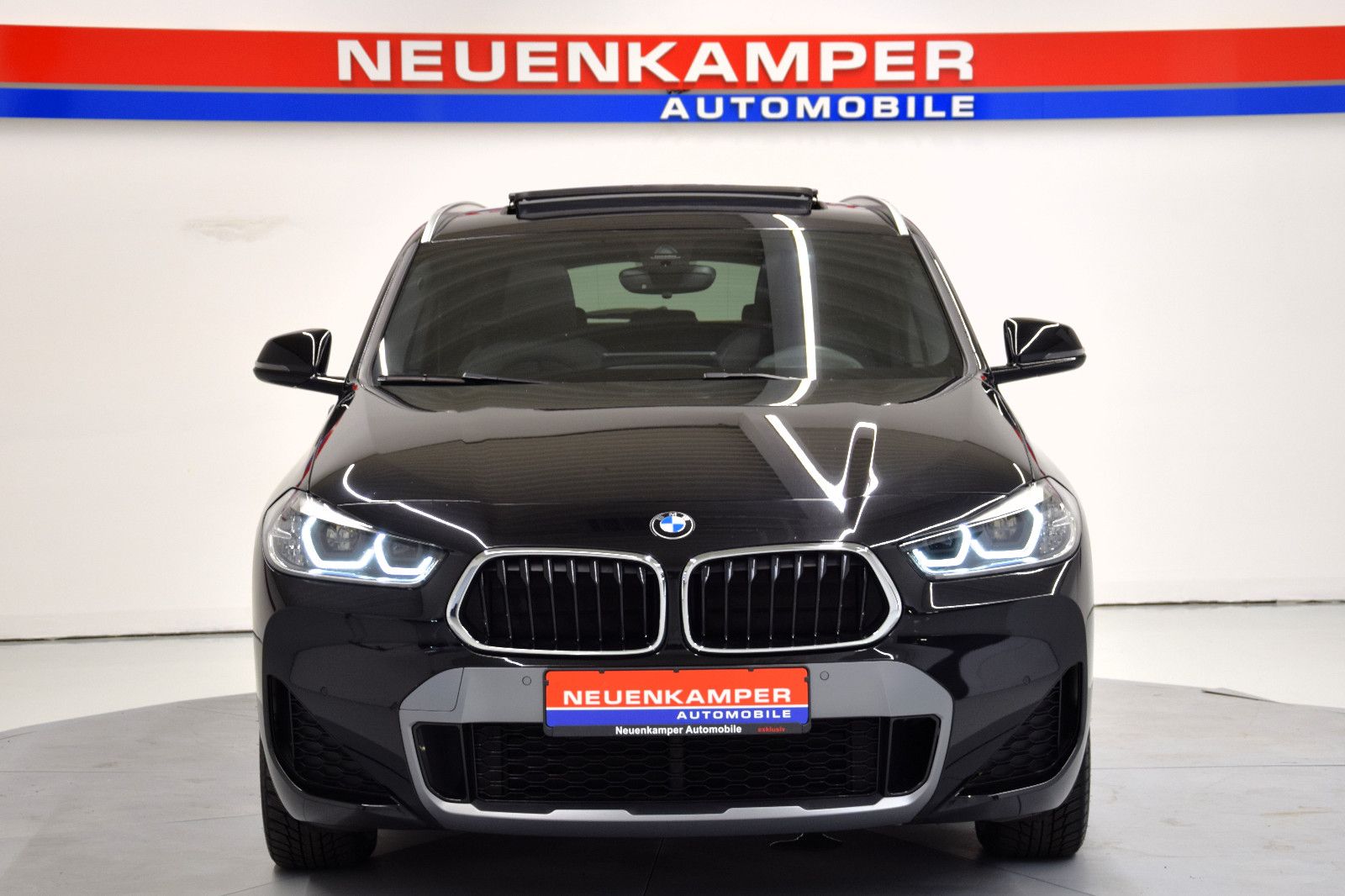 Fahrzeugabbildung BMW X2 xDrive 20i M Sport X LED Panorama HeadUp Ambi