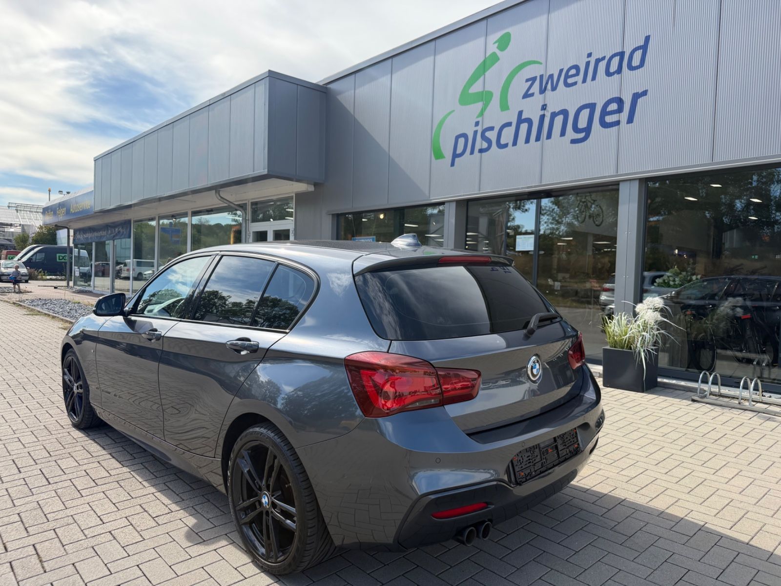 BMW 120 i Edition M Sport Shadow Navi SHZ Klima foto 3