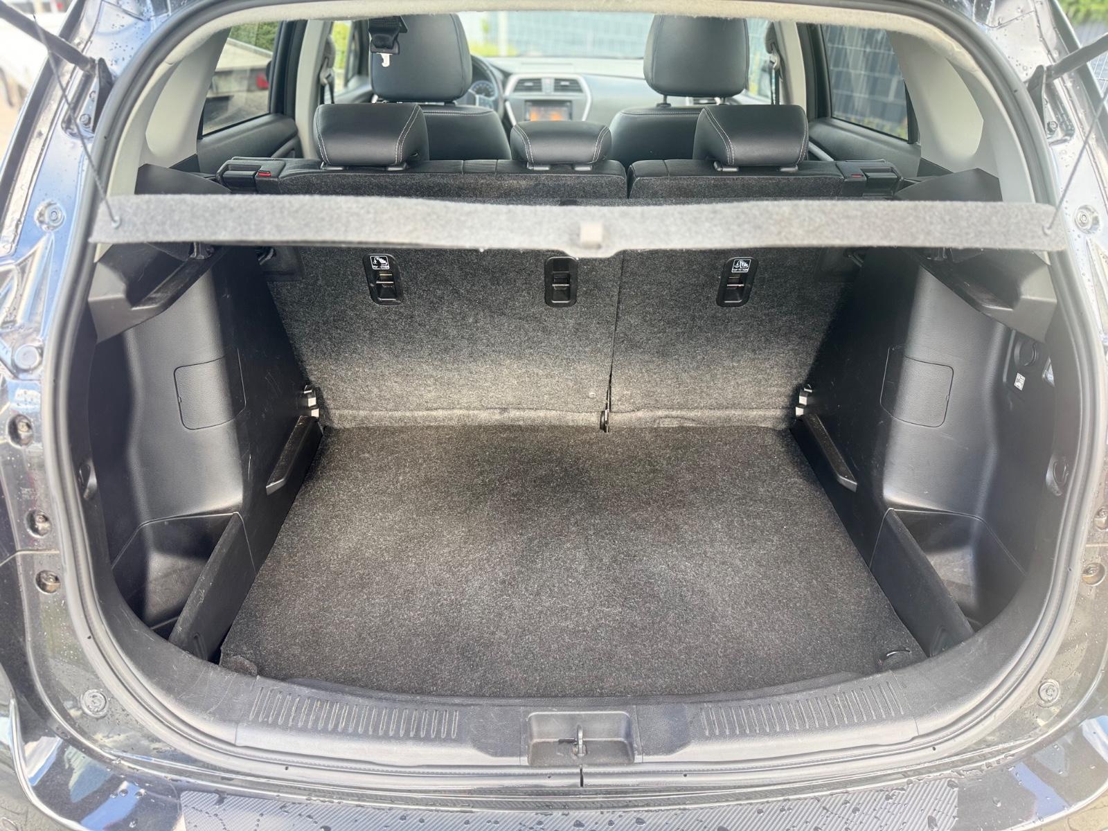 Suzuki SX4 S-Cross Comfort+* 1.Hand*Pano*AHK*Leder