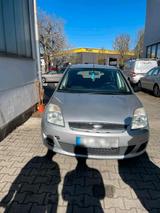 Ford Fiesta 1.6 Benzin  Bastlerfahrzeug /... - Ford Fiesta aus 2004: 1.6