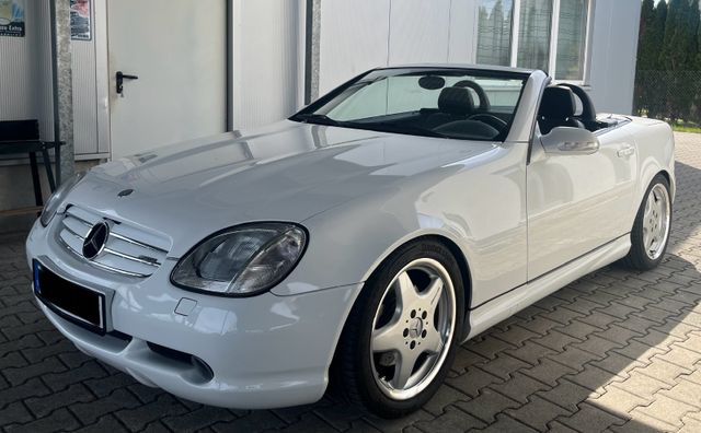 Mercedes-Benz SLK 32 AMG/320 Cabrio Automatik AMG-Styling