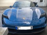 Porsche Taycan 4 Cross Turismo -
