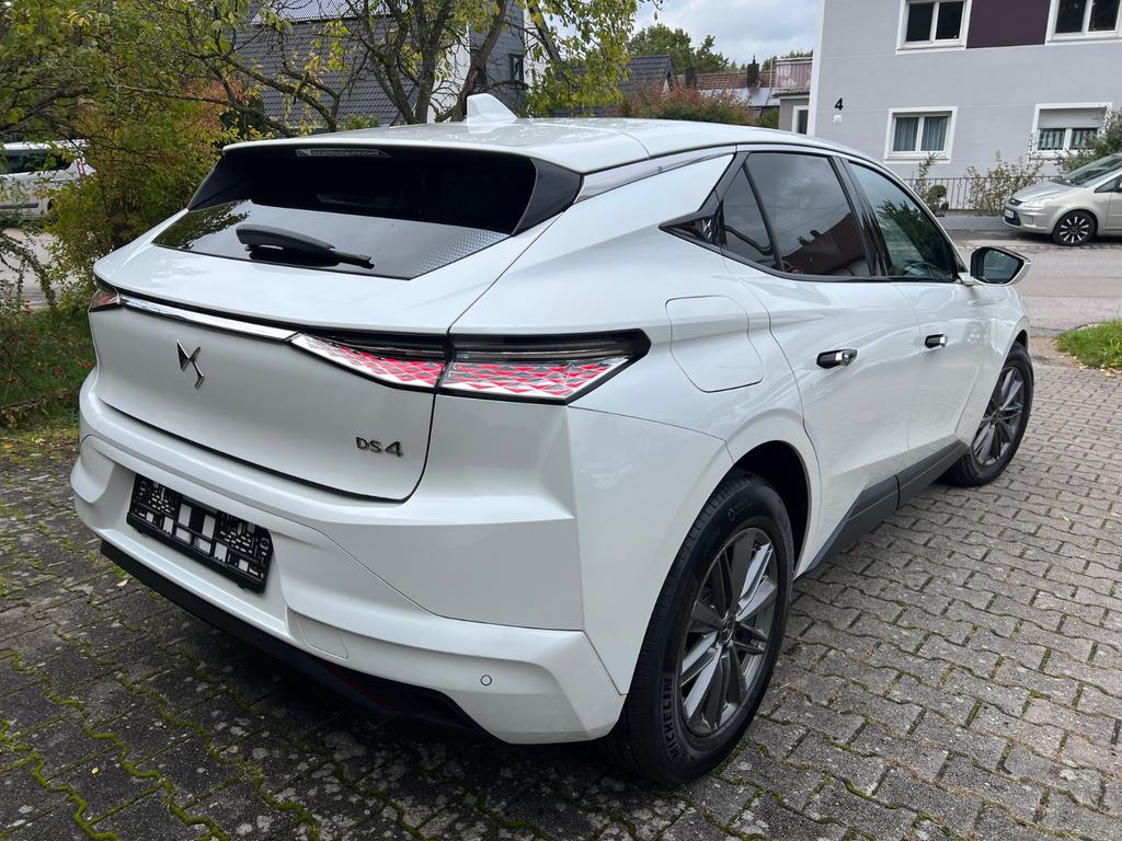 DS Automobiles DS4