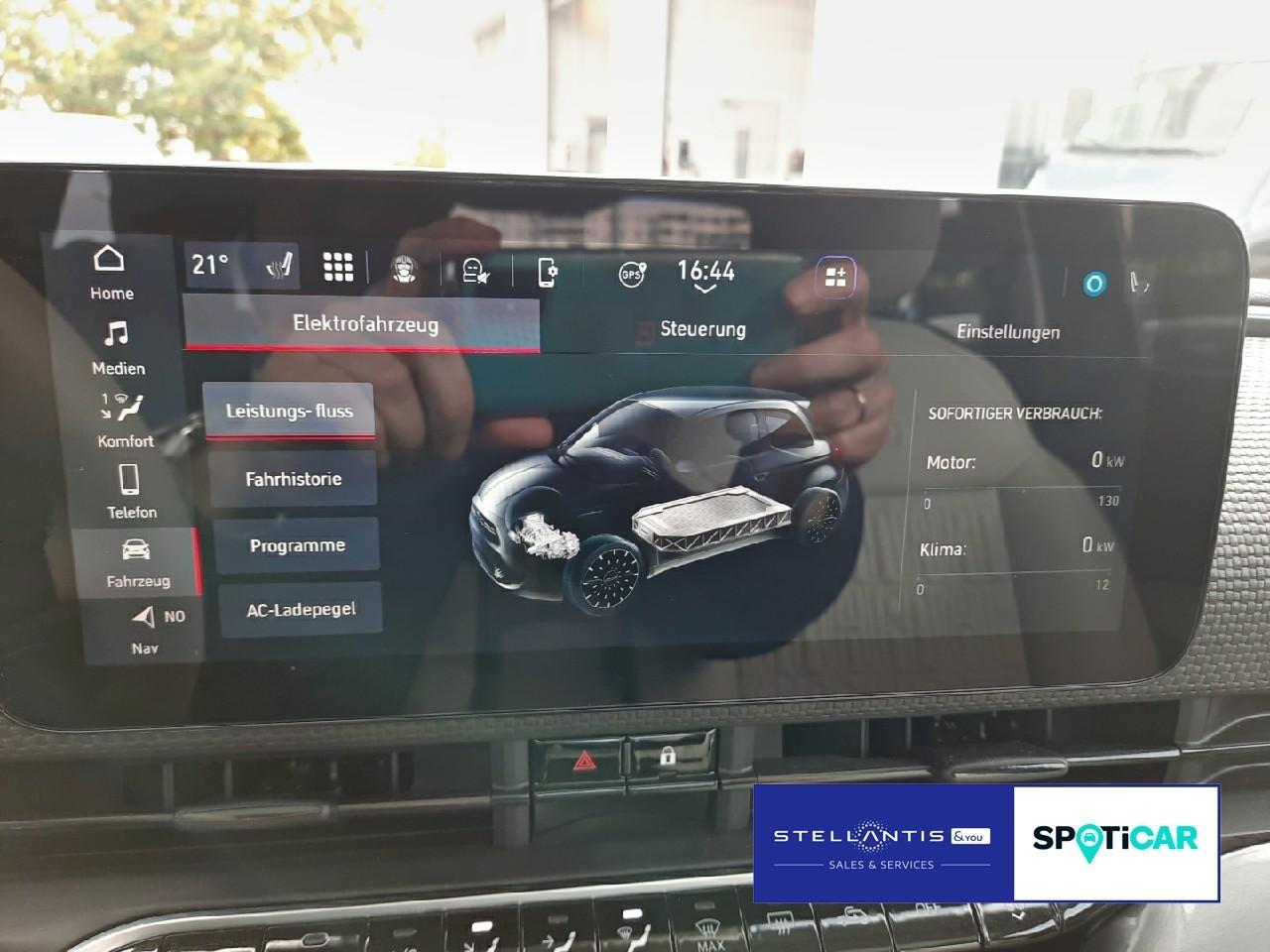 Fiat 500e La Prima Pano Navi SHZ