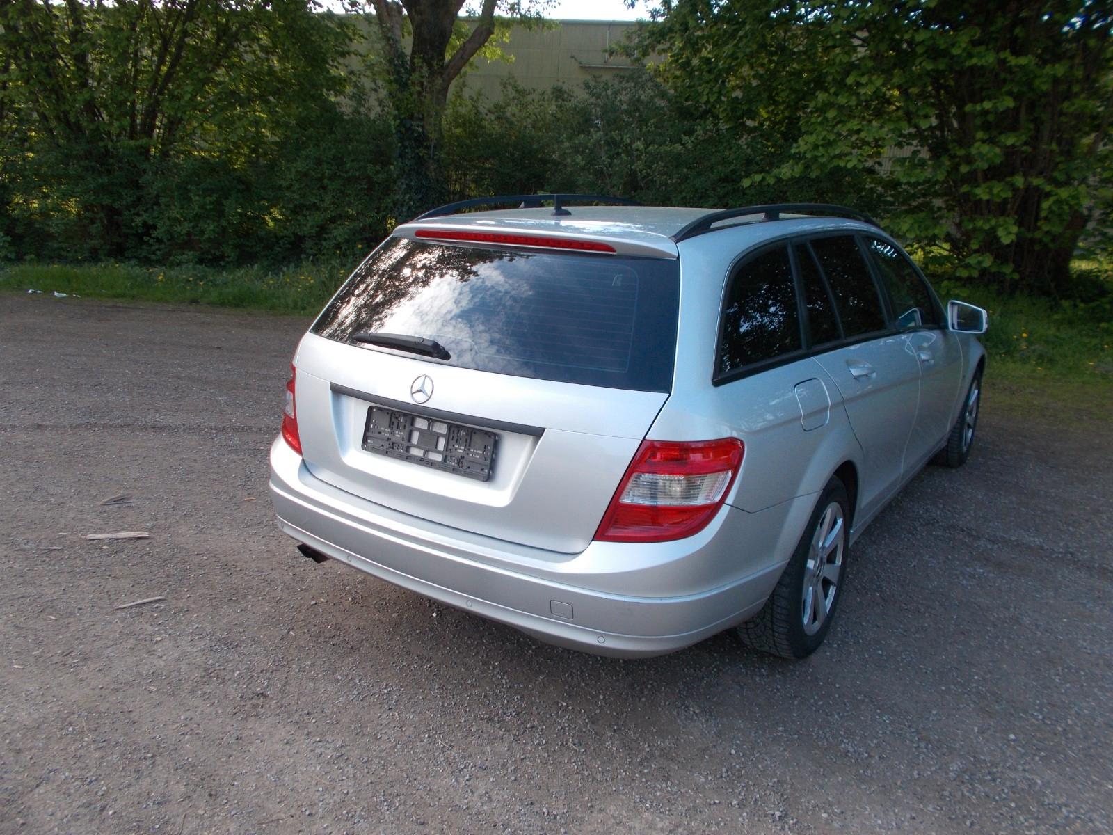 Mercedes-Benz C200 2011 — engine 2.143 cm³, 136 HP (100kW)
