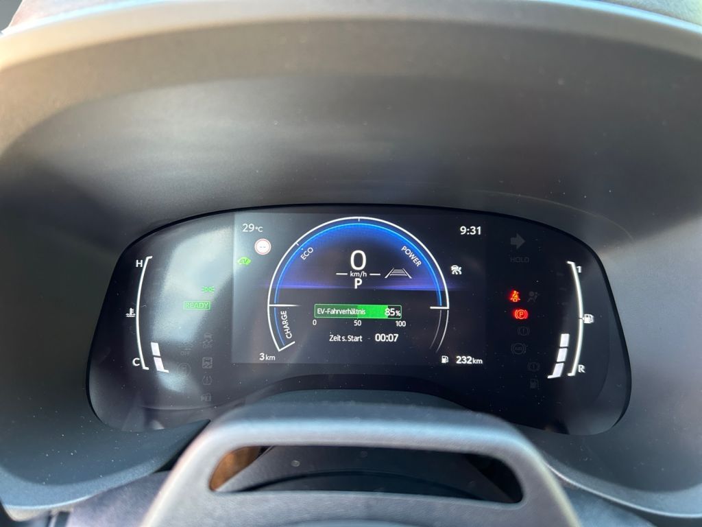 TOYOTA Aygo X 1,5 Hybrid Teamplayer (AB7) TOYOTA Aygo X 1,5 Hybrid Teamplayer (AB7)