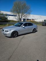 BMW 525i -