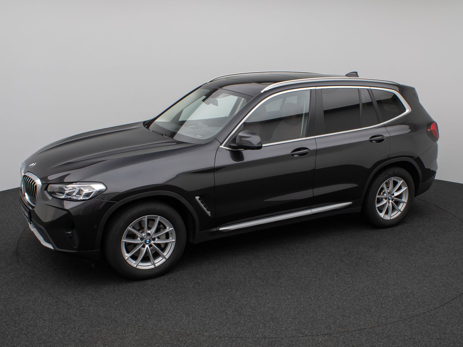 Fahrzeugabbildung BMW X3 xD30i Panorama 360°HUD DAB HiFi Komfort Sport