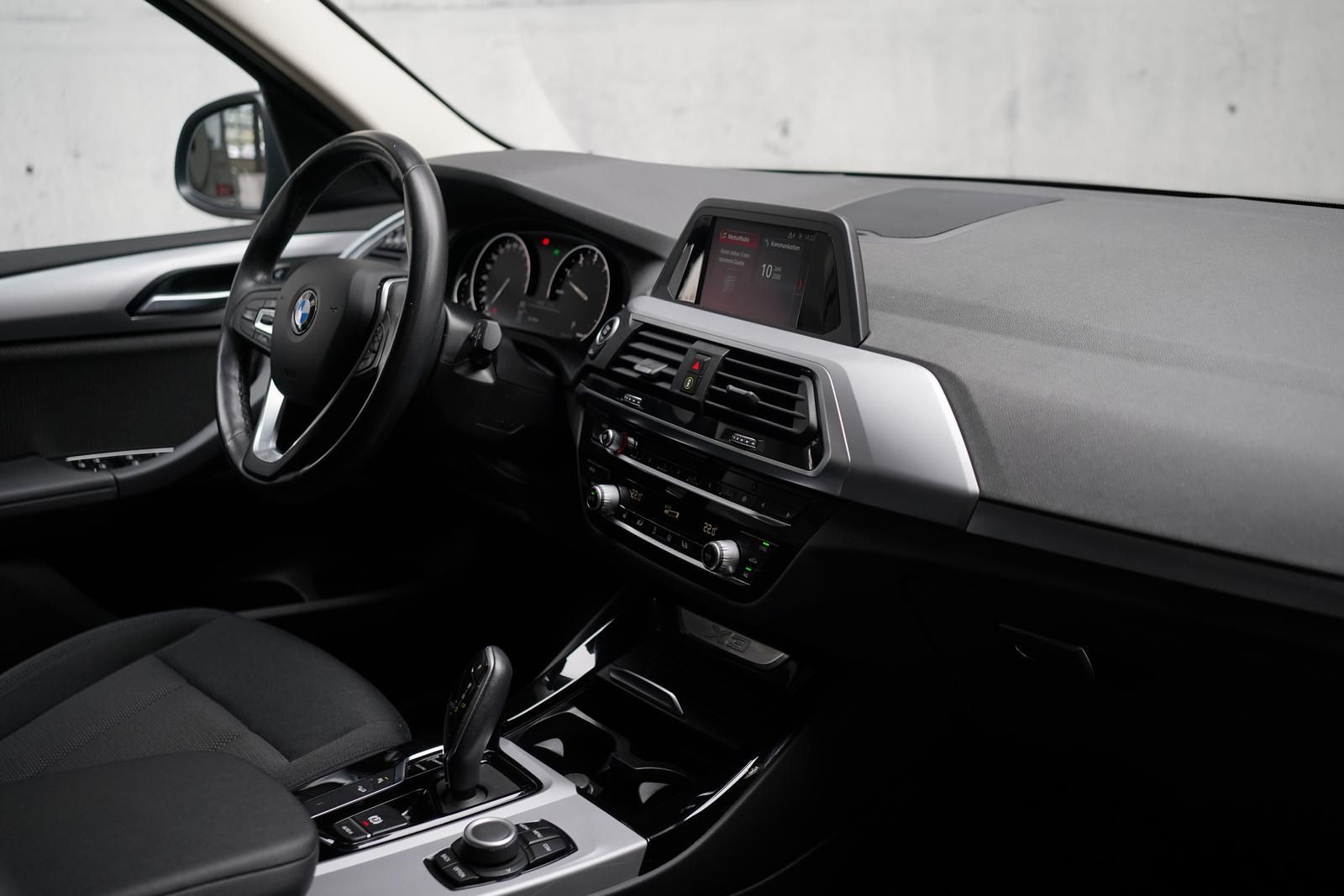 BMW X3 xDrive 20i | Business | LED | Navi | Kamera foto 2