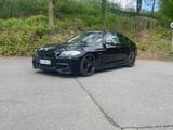 BMW F10 525d M Paket  - BMW 525 mit Diesel-Antrieb: Leder, Navigationssystem, Limousine, 525d F10