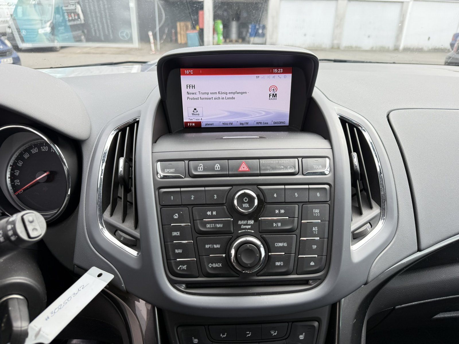 Fahrzeugabbildung Opel Zafira Tourer 1.6 SIDI Turbo Innovation
