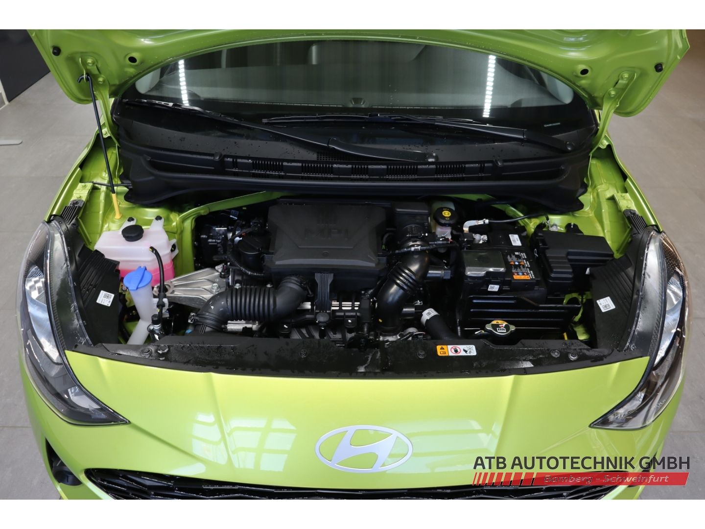 Fahrzeugabbildung Hyundai i10 Trend MY25 1.0 Benzin 63 PS 5-MT 2WD Navi Ap