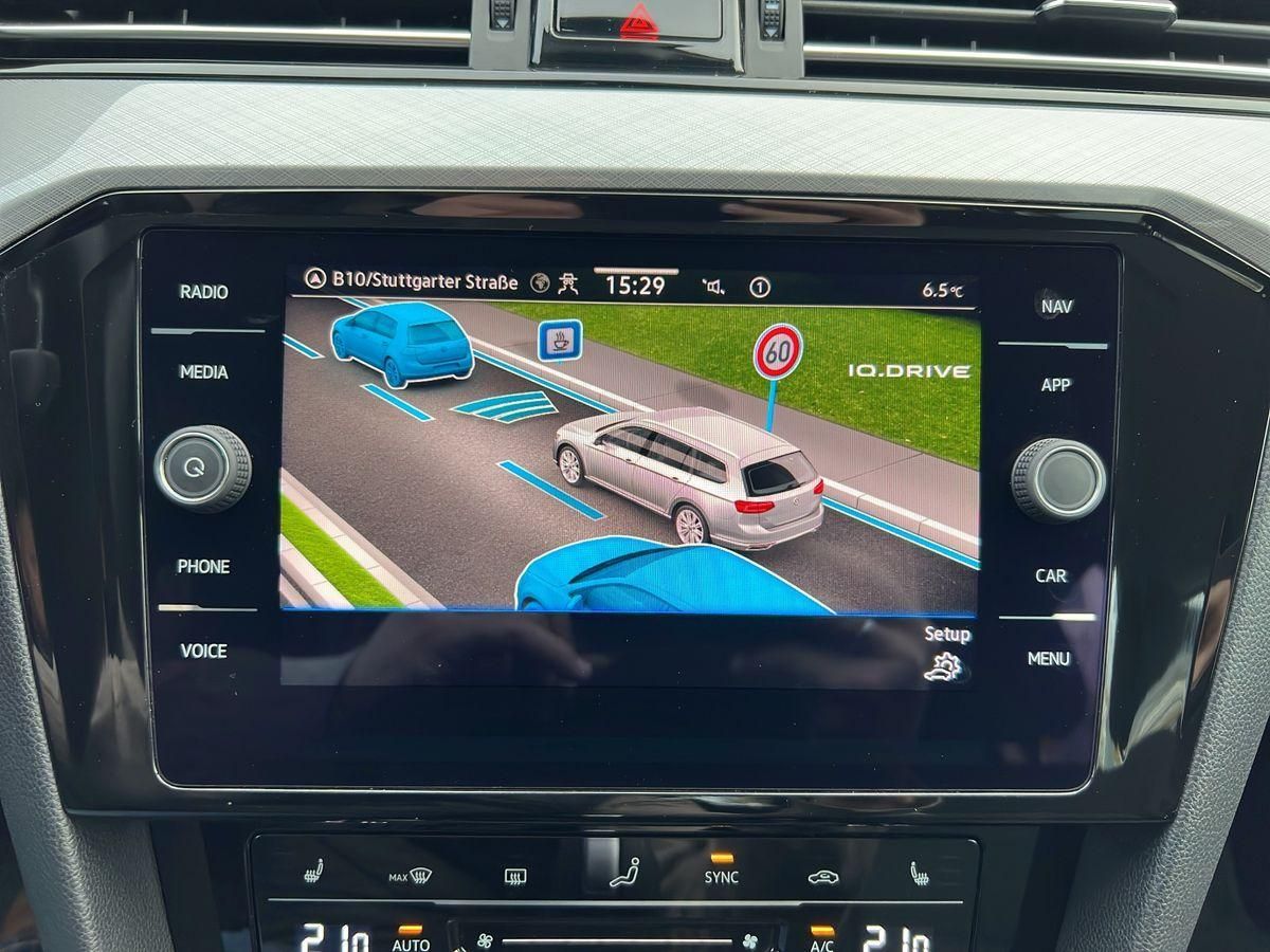 Passat Variant Business 2.0 TDI DSG RFK ACC NAVI