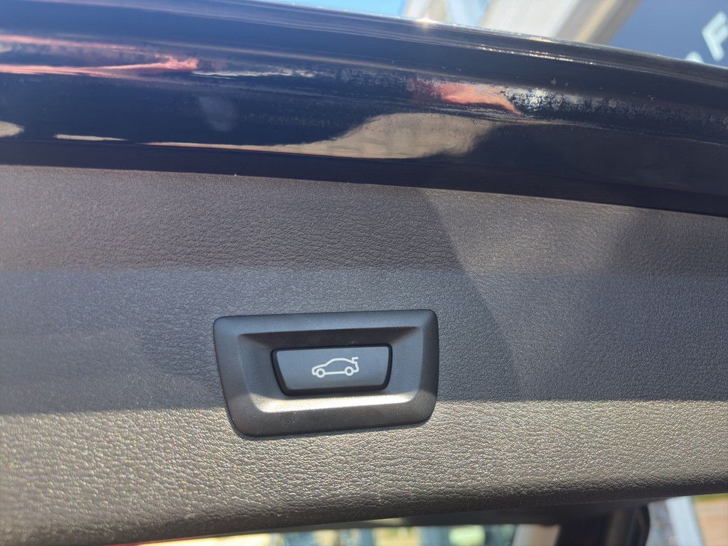 BMW X1 sDrive18d ADVANTAGE LED NAVI PDC SHZ FSE 17" foto 21