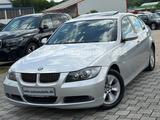 BMW 325i Limo. Automatik/2.Hand/Scheckheft/Xenon/GSD - BMW 325 mit Benzin-Antrieb: Limousine, Automatik