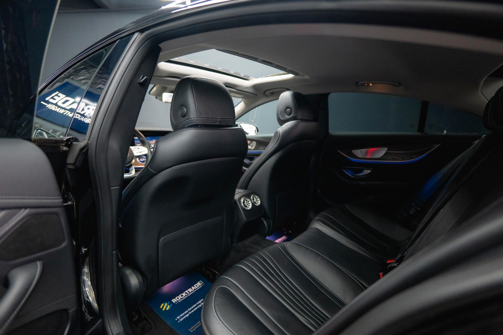 Fahrzeugabbildung Mercedes-Benz CLS 400d 4Matic AMG Night-Paket *Burmester*ACC*