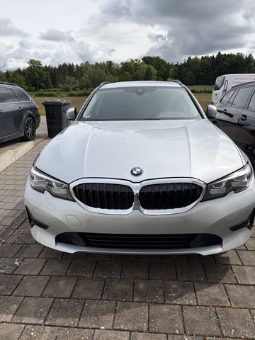 BMW 318d Touring Automatic 