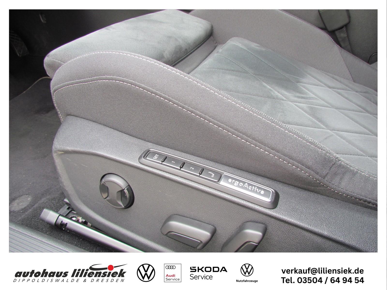 Volkswagen Golf 8 Variant 1.5 TSI Style 1HAND/AHK/NAVI/LED, миниатюра 10