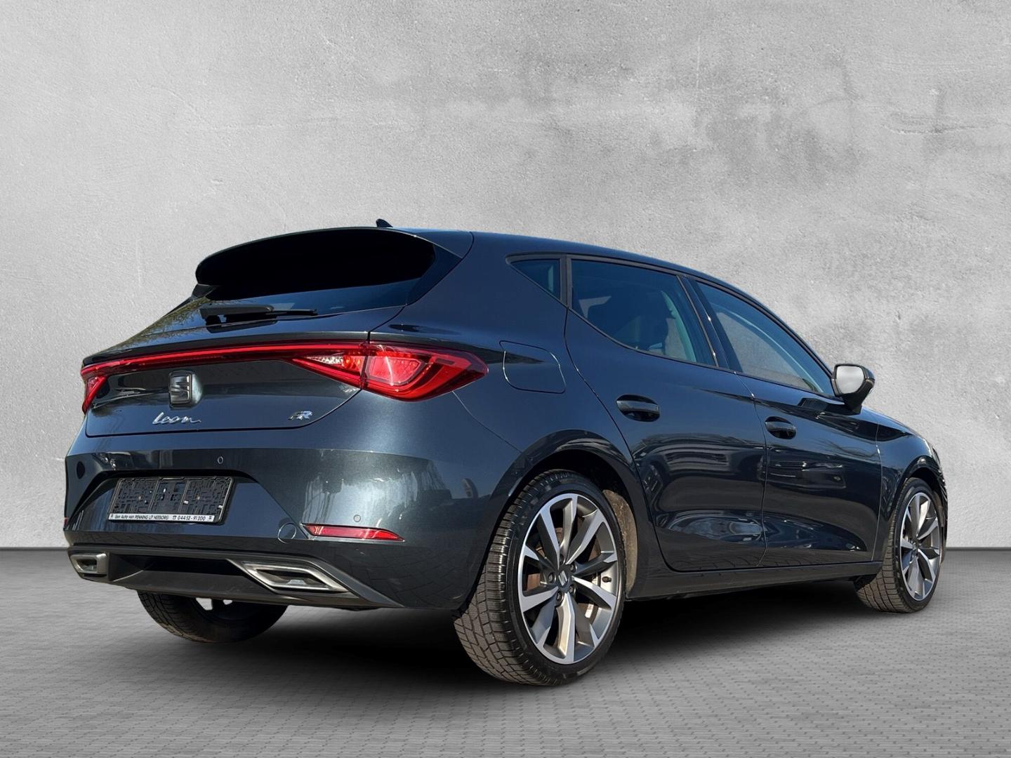 Seat Leon FR 1.5 TSI ACT LED FULL-LINK PDC TEMPOMAT K
