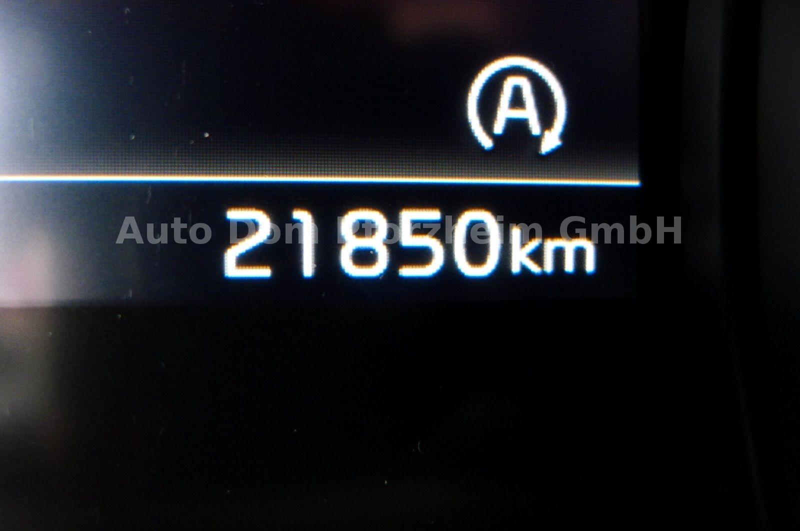 Kia CEED SW 1,5T DCT Spirit /UVO/NAVI/Kamera/LED