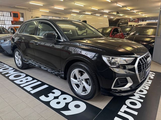 AUDI Audi Q3 35 TDI S tronic Business Advanced