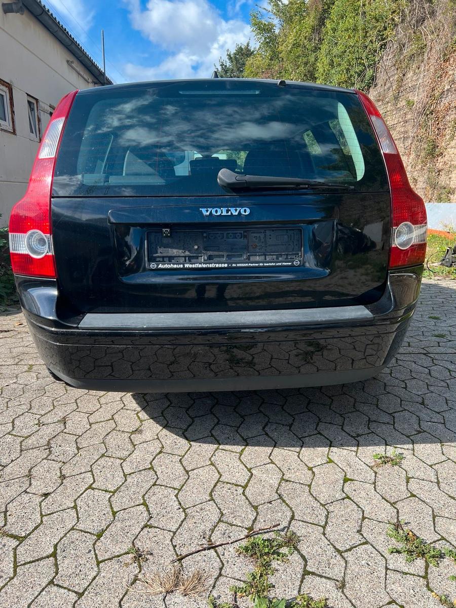 Volkswagen  2005 — engine 101 HP (74kW)