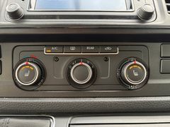Fahrzeugabbildung Volkswagen T6 Multivan 150 PS DSG - AHK*NAV*SITZHZG*PDC!!!