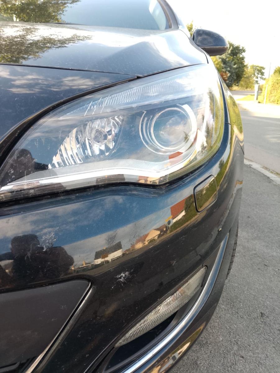 Opel Astra 2012 — photo 6
