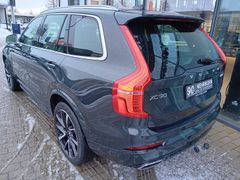 Fahrzeugabbildung Volvo XC90 Diesel D5 AWD Geartronic R-Design 'Standhei