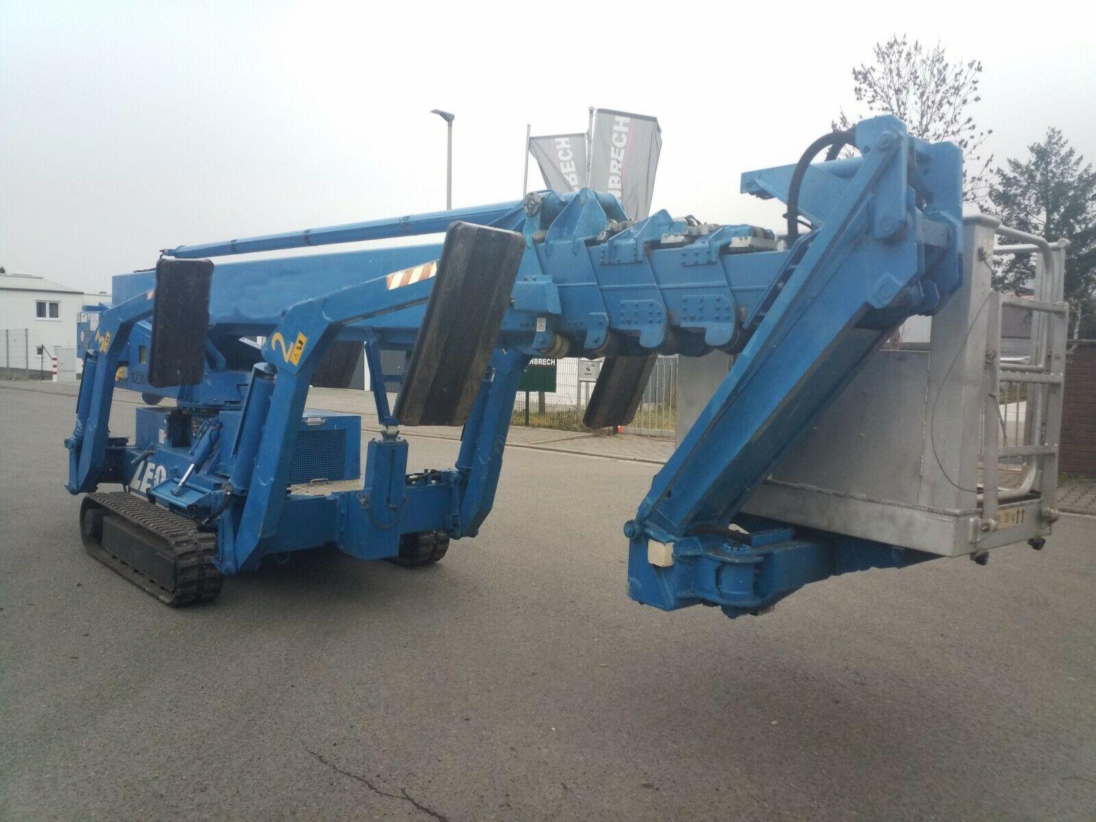 Andere TEUPEN LEO 30 T AUF KETTENFAHRGESTELL