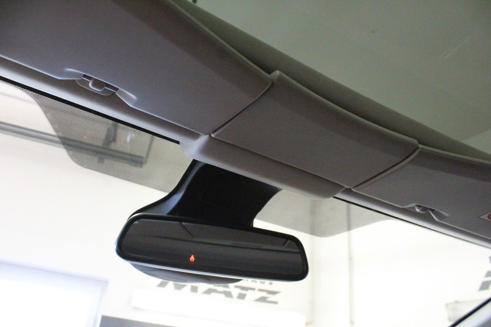 Fahrzeugabbildung Renault Espace ENERGY TCe 200 EDC Intens 7 Sitzer