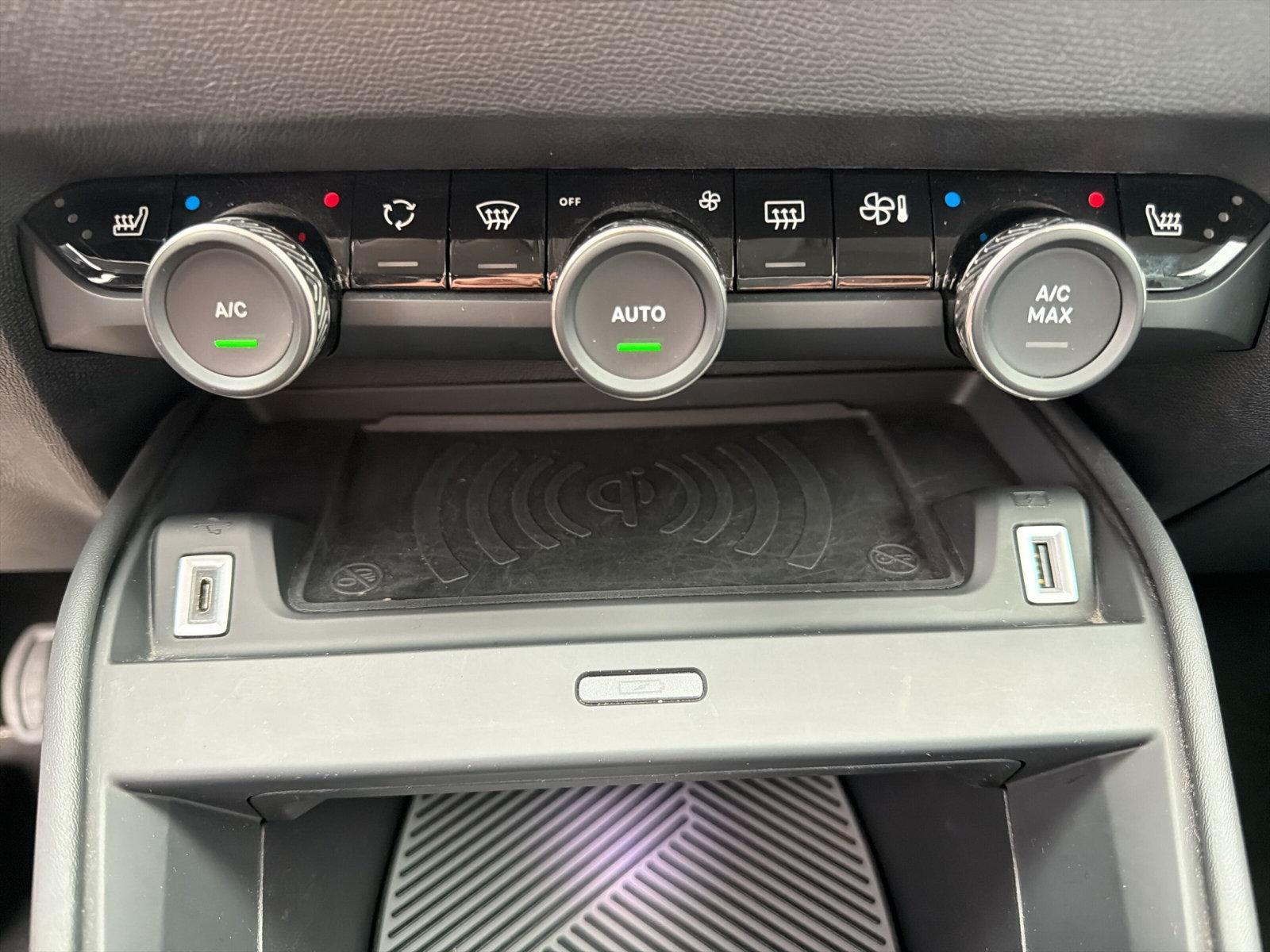 Citroën C4 Shine 1.5 HDI Automatik *inkl. Winterräder*
