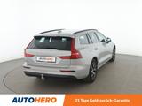 Volvo V60 2.0 B4 Core Aut.*LED*TEMPO*CAM*PDC* - silberne Volvo V60
