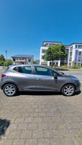 Renault Clio // 8xbereift (Winter&Sommer auf Alu)  - Renault Clio mit Benzin-Antrieb: Kleinwagen, Automatik, Klimaanlage