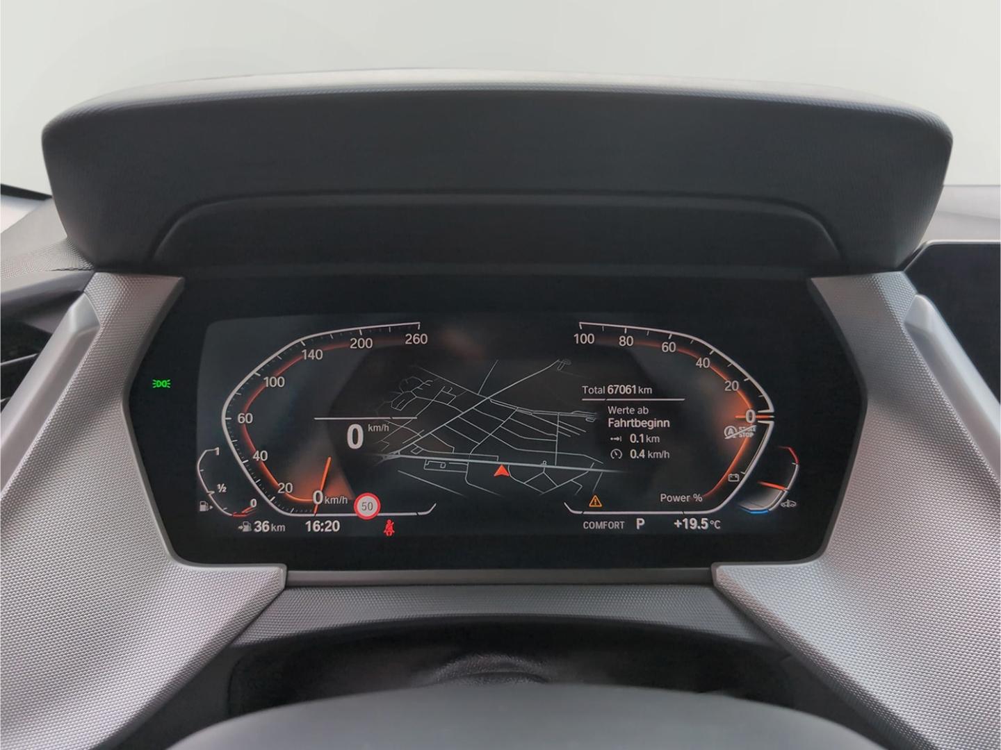 BMW 118 i Advantage, DCT, Parkassistent-Paket, SH