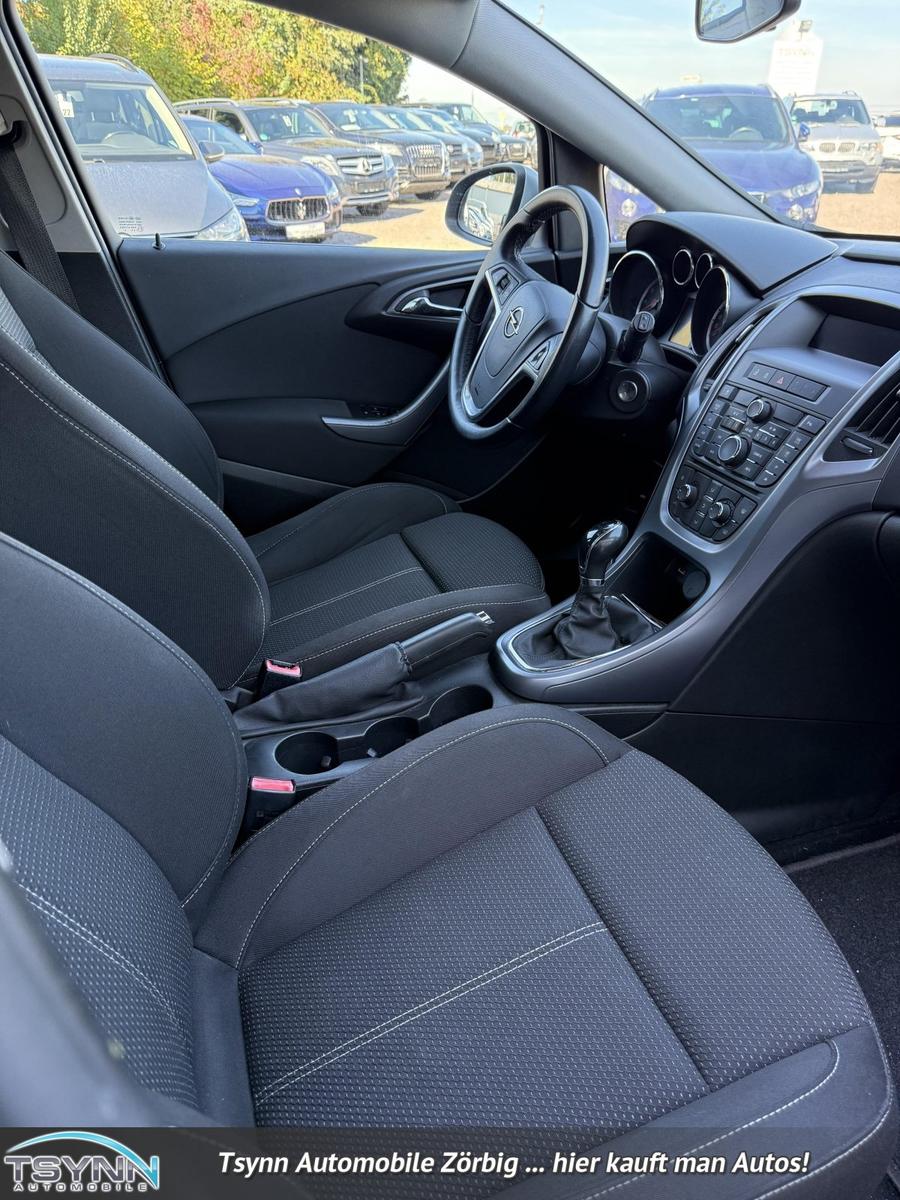 Opel Astra 2013 — photo 13