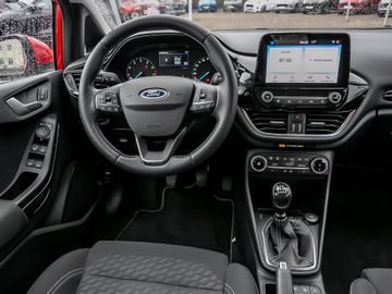 Ford Fiesta Titanium Abstandstempomat LED Sitzheizung