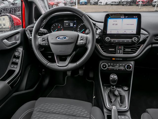 Ford Fiesta Titanium Abstandstempomat LED Sitzheizung