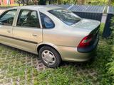 Opel Vectra mit frischer HU von 1997 - gebrauchte Opel Vectra aus dem Jahr 1997