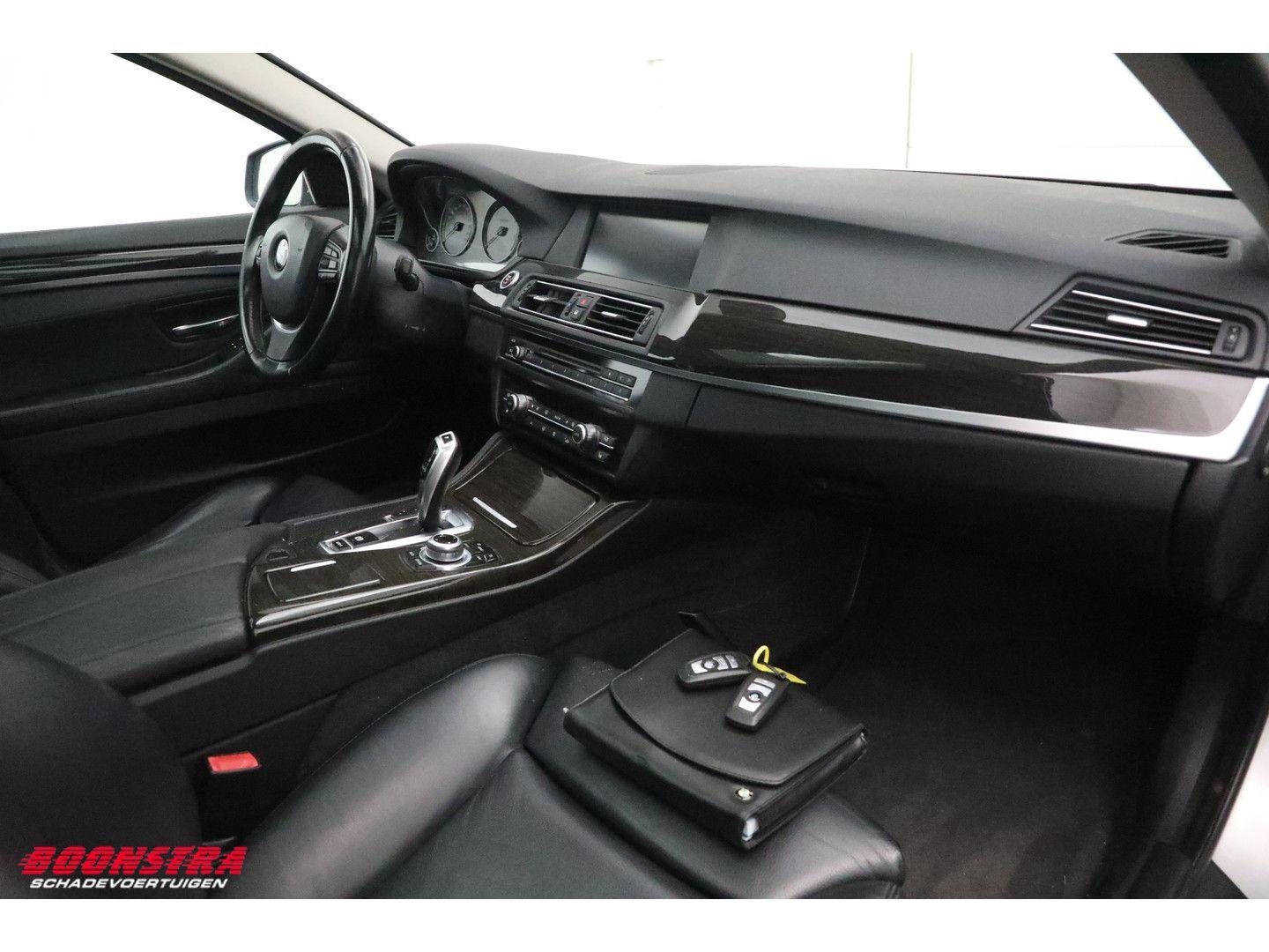 BMW 530 2010 — photo 13