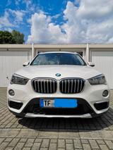 BMW X1 sDrive18i xLine | Top-Zustand | TÜV bis 2026 - BMW X1: Standheizung